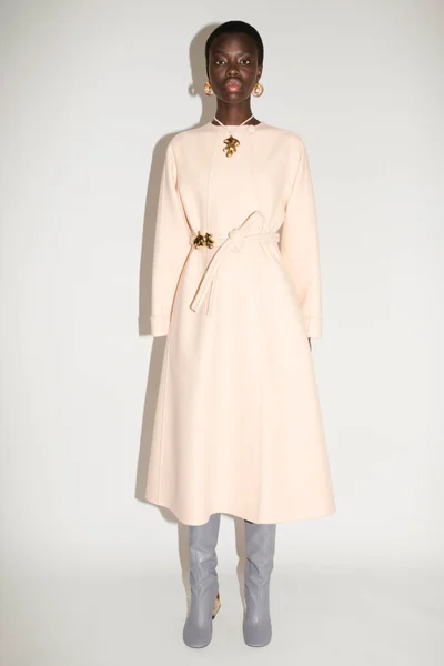 Look 27